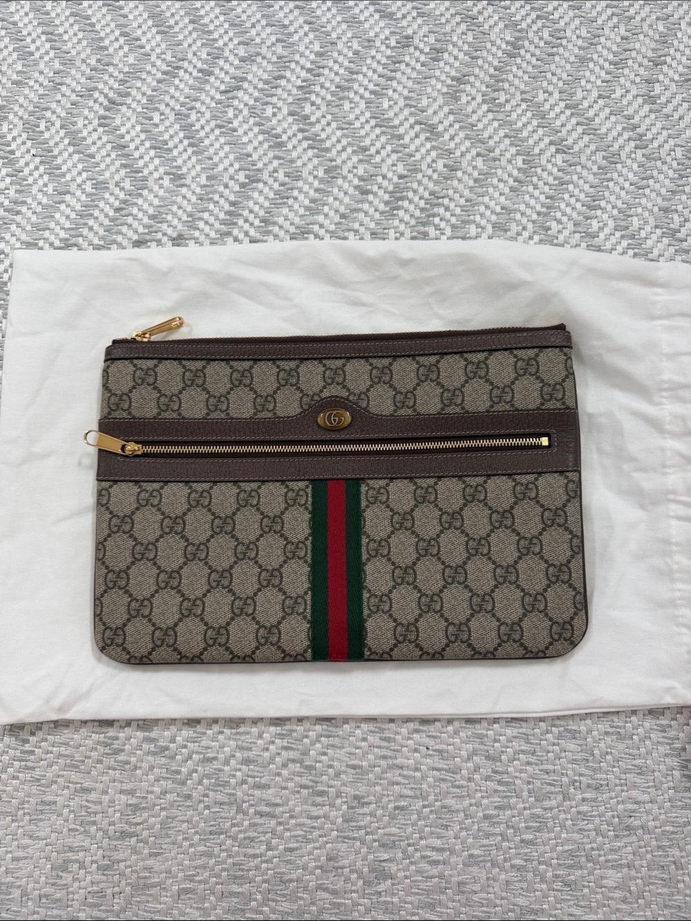 Gucci Ophidia GG Supreme Canvas Pouch